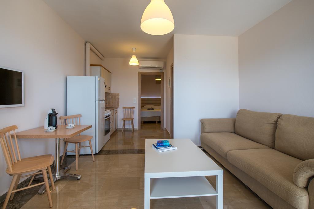 Krouzeri Beach Apartments Nisaki  Room photo