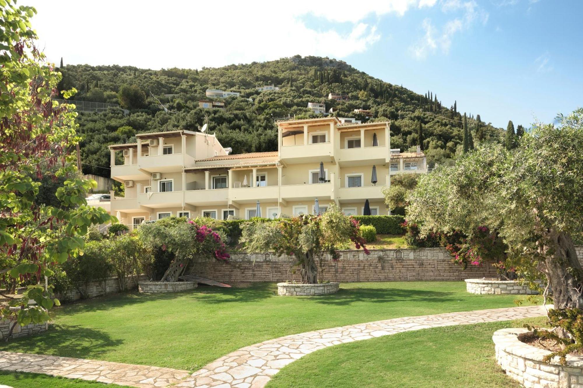 Krouzeri Beach Apartments Nisaki  Exterior photo